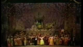 G. Donizetti     L'ELISIR D'AMORE   "Ei corregge ogni difetto"