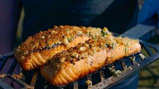 Lachs mit Parmesan-Kruste im 800°C Gasgrill! 