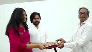 Deputy CM Pawan Kalyan And His Daughter Aadya Visit Lepakshi Work #pawankalyan #deputycmpawankalyan