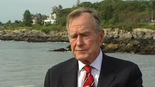 Jim Gardner speaks with President George H.W. Bush prior to 2006 Liberty Medal