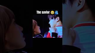 The way he saves her 🫂#cdrama #fallingintoyoursmile #chengxiao #xukai #kdrama