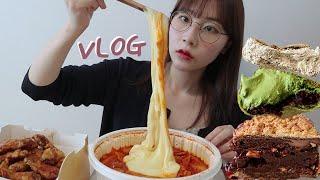 Mukbang Vlog) A cheat day to celebrate the first year since I started YouTube