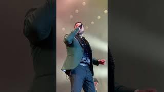 Aquí la puerta está muy grandeConoce a otras personas…  @BandaMS #LizosMusic