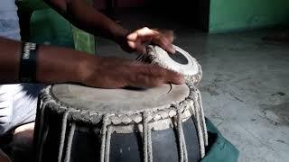 Tabla mix tiger dans