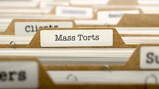 How are plaintiffs compensated in a mass tort case?