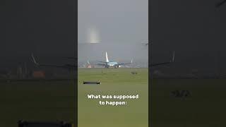 KLM overun 1 out of the 4 Christmas Crashes #anotherlove #planes #klm #737max #737 #airbusaircraft