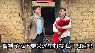 渣男生而不养不给抚养费，女子只能带着孩子找上门，搅黄渣男现任