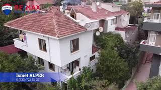 Sarıyer'de manzaralı ve bahçeli 3 katlı 3+1 satılık villa