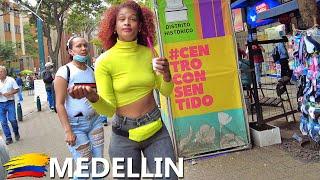 Medellín Colombia Walking Tour - Plaza Botero, Plaza Cisneros, Avenida Carabobo, El Centro