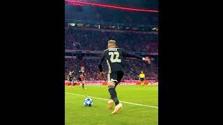 Ziyech Skills 