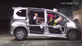 Honda Freed Crash Test Simulation not using seatbelt