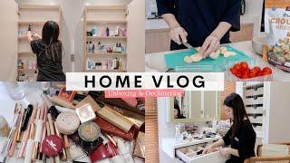 Daily Life Diaries | home cleaning, organizing my collection, simple breakfast