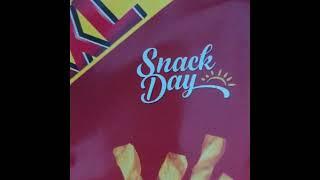 We Tried SNACK DAY SALTED TWISTS  | Lidl Low Priced Food Finds in UK