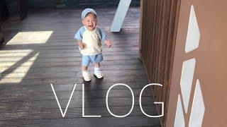 A 15-month-old baby who has to watch everything from beginning to end (*Beware of cuteness)