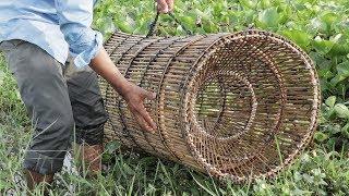 We Survival - How to make fish trap From Bamboo