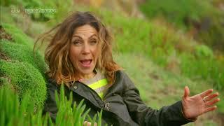 Cornwall and Devon Walks with Julia Bradbury - S01E06 The Lizard Walk - Kynance Cove to Cadgwith