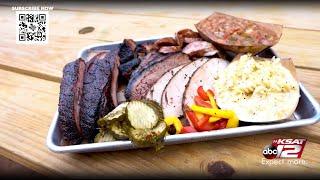 Texas Eats - 2M Smokehouse - San Antonio