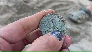 Beach Metal Detecting A Pirate Ship must have Washed up In New Hampshire Today Incredible Hunt!