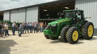 2014 John Deere 8370R Tractor with 1,917 Hours Sold on Illinois Farm Auction