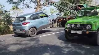 Tata punch and Force traveler accident | Power of Tata punch  