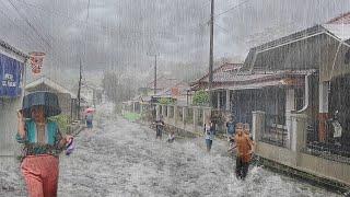 Lluvia muy intensa en un pueblo de Indonesia. Alivia el estrés y duerme mejor con el sonido de la