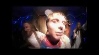 Chris' House Party - Skins