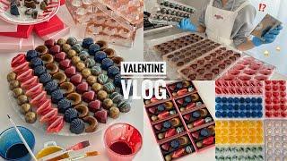 Four hectic days preparing bonbon chocolates  A divine episode with many gorgeous guests! A 23-y...