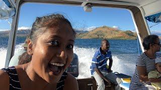 Live on a boat in Fiji