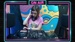 DJ María -DJ Academy English Corner #djacademyec