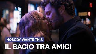 Il BACIO tra ADAM BRODY e KRISTEN BELL in NOBODY WANTS THIS | Netflix Italia