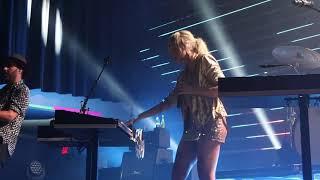 Metric - All Comes Crashing Live - London Music Hall