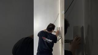 Как правильно поклеить обои под покраску