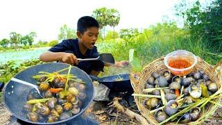 Primitive Natural Skill Cooking Snails The Most Delicious Food #primitivenaturalworld