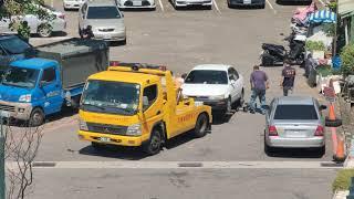 illegal parking in Taiwan l don't park on red line