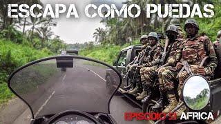 ESCAPAR de un PAIS en GUERRA | África #51 | Vuelta al mundo en moto