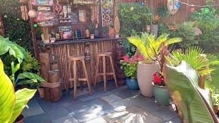 Amazing Tropical Tiki Bar In Garden