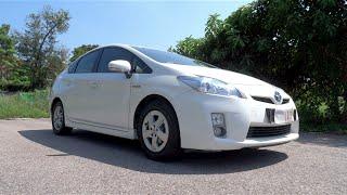 2011 Toyota Prius Start-Up, Full Vehicle Tour, and Test Drive