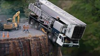 Heavy Machinery and Industrial Mistakes Caught On Camera !