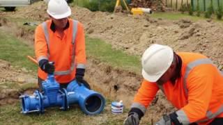 Installation of socket ductile iron fittings Iplex Movie #2