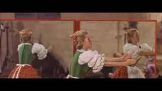 Doll on a music box 1 - Chitty chitty bang bang (italian)