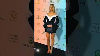 𝕳𝖔𝖑𝖑𝖞𝖜𝖔𝖔𝖉 𝕬𝖈𝖙𝖗𝖊𝖘𝖘 #pamelabardot #redcarpet #celebrity #icon #glamlook #glam #beauty #parati  #actor