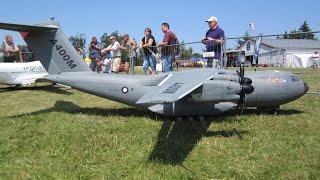 Hannes Heppe Gigantic RC Scale Airbus Military A400M with Parachute ejection 3.Airlinertreffen 2015