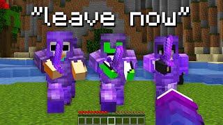 Joining Random People's Minecraft Servers..