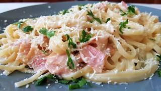 linguini carbonara with bacon and cream