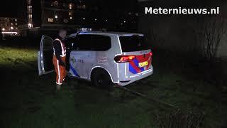 Politie achtervolging eindigt tegen flat in Groningen