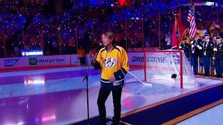 Keith Urban sings Star Spangled Banner before Game 3