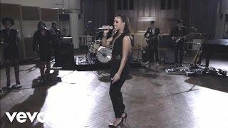 Rebecca Ferguson - Roar (Live from Air Studios)