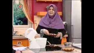 26 07 2012 شيرينی پفكی گردويي خانم جمشيديان