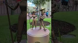 #goldenstatue How The Magic Band Plus Interacts With Golden Statue Of Woody And Bo Peep