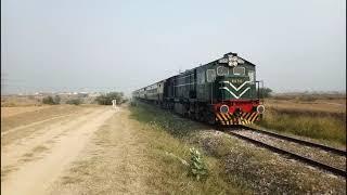 Fastest Train Thal Express and Khushal Khan Khatak Exp- HBU-20 On Lead - Mari Village - Train Videos